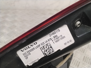 VOLVO V60 (2018–2026) Eckleuchte hinten 31468178 - 5