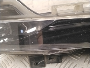 Tesla Model 3 3 (2016–2024) Front-Nebelscheinwerfer 107739600C - 4