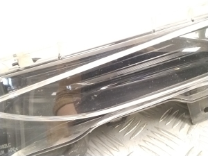 Tesla Model 3 3 (2016–2024) Front-Nebelscheinwerfer 162479700A - 4