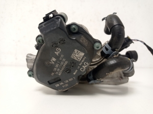 AUDI A4 B9 (2015–2026) Boîtier papillon 04L128063T - 4