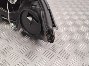 Land Rover Discovery V (2017–2026) Scheinwerfer vorne FK7213W029EG - 2