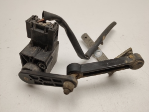 Mercedes Benz ML-Class 164 (2005–2011) Niveausensor vorne A0105427717 - 2