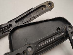 Mercedes Benz ML-Class 164 (2005–2011) Windshield wiper arm A1648200640 - 2