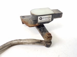 Jeep Grand Cherokee WK2 (2010–2026) Front wheel hub sensor 68164092AA - 2