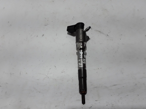  Fuel injector 