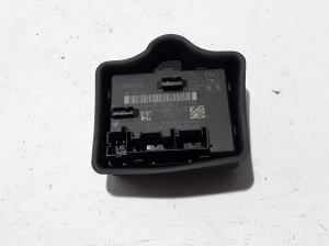   Rear side door control unit 