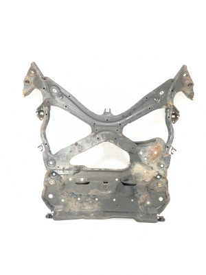 AUDI A4 B9 (2015–2026) Eesmine alusraam 8W2399347G - 4
