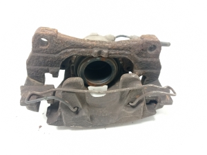 AUDI A4 B9 (2015–2026) Front brake caliper 8W0615123 - 5