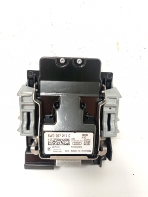 AUDI A4 B9 (2015–2026) Esikaamera 8W0907217C - 4