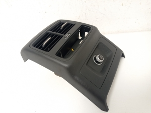 AUDI A4 B9 (2015–2026) Salongi konsooli muu osa 8W0864376 - 3
