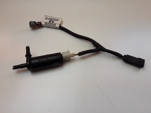 Ford Kuga (2012–2019) Front headlight washer motor CV4413K082AA - 2