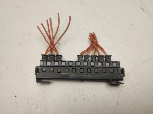  Wire connectors 