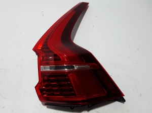  Rear corner lamp 