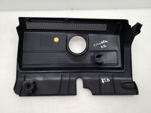 Volkswagen Touareg I (2002–2010) Mootori ilukate 7L6103505 - 2