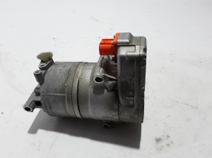  Air conditioner compressor 