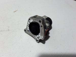  EGR valve 