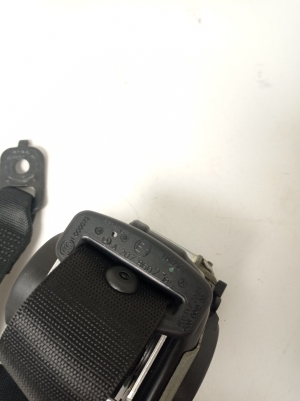 Mercedes Benz C-Class 204 (2007–2014) Tagumine turvavöö A2078602385 - 2