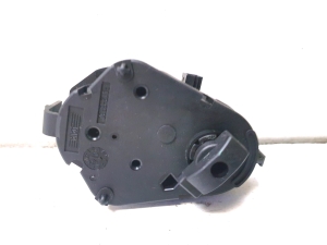 BMW 7 SERIJA E68 (2001–2008) Stellmotor Heizungsklappe 6935083 - 2