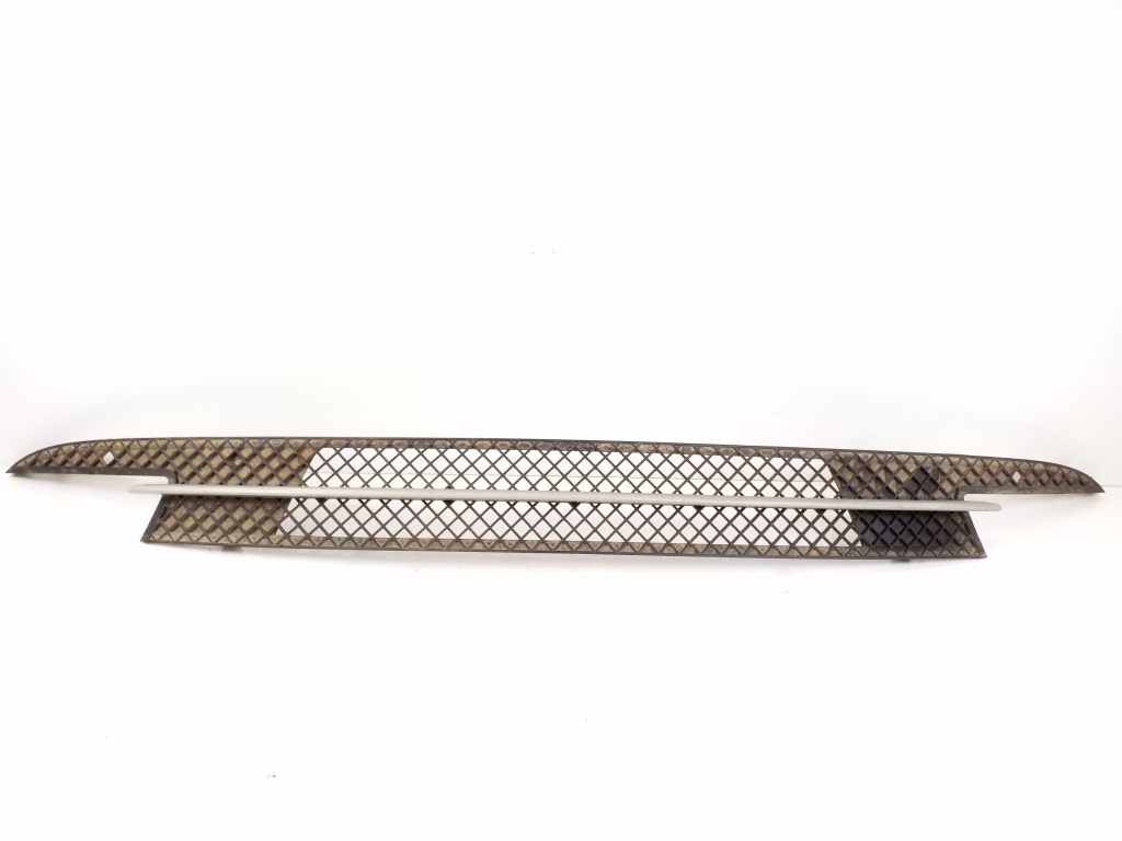 BMW 1 SERIES E81 (2007–2012) Front bumper lower grille 7182367 BMW 1 SERIES E81 (2007–2012) Front bumper lower grille 7182367
