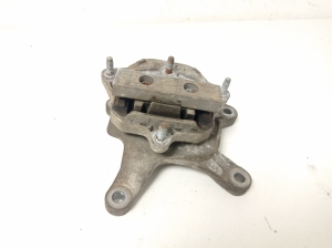 AUDI A4 B9 (2015–2026) Support de boîte de vitesses 8W0399118B - 3