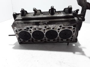  Engine head 