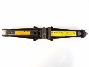 Jack - 7L6011031B