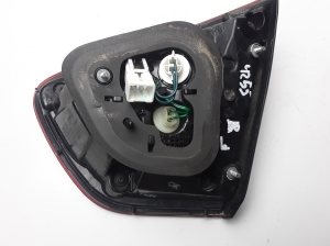 Kia Rio (2011–2017) Kofferraumdeckel-Rückleuchte und ihre Teile 924031W2 - 3