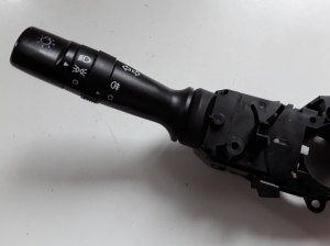 Kia Rio (2011–2017) Lüliti ja selle osad 934102V520 - 3