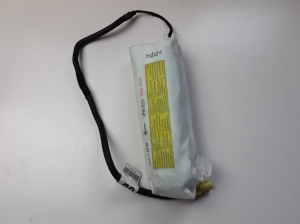   Front seat airbag 