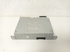   Radio (head unit)  - 98346267 