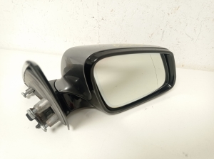  Side mirror and its details 