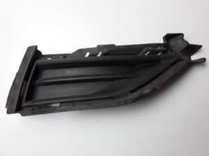 Front bumper fog lamp cover - 5G0853212G