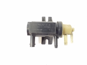 Mercedes Benz E-Class W212 (2009–2015) Magnetventil A0091533128 - 2