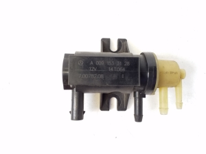 Mercedes Benz E-Class W212 (2009–2015) Magnetventil A0091533128 - 2