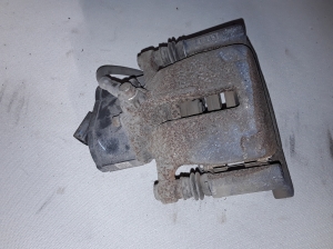 AUDI Q3 8U (2011–2018) Bremssattel hinten 5N0615403 - 2