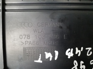 AUDI S6 (1999–2003) Cache moteur 078103936E - 4