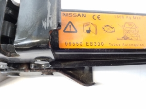 NISSAN Navara (2005–2015) Domkrats 99550EB300 - 3