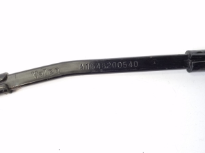 Mercedes Benz GL-Class 164 (2006–2012) Wischerarm vorne A1648200540 - 2