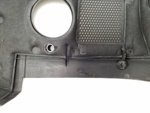 AUDI A6 C5 (1997–2005) Mootori ilukate 058103724Q - 2