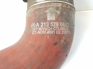 Mercedes Benz C-Class 204 (2007–2014) Vahejahuti voolik A2125280682 - 3