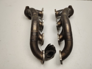   Exhaust manifold 