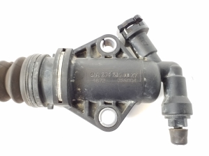 Mercedes Benz C-Class 204 (2007–2014) Siduri töösilinder A2042640027 - 3