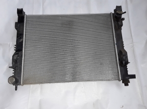  Dzesēšanas radiators 