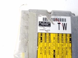 LEXUS CT 200h ZWA10 (2010–2017) Airbag module 8917076130 - 3