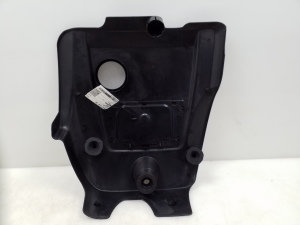 Volkswagen Golf IV (1997–2003) Mootori ilukate 038103925 - 2