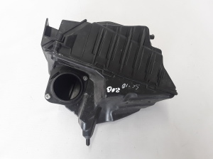 RENAULT Scenic (2009–2015) Luftfiltergehäuse 8200947664 - 4