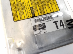 LEXUS GS (2005–2011) Airbagsteuergerät 8917030440 - 3