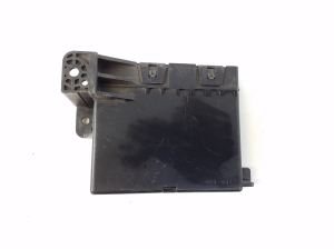 TOYOTA Prius W30/35 (2009–2015) Vadības bloks 8865047060 - 2