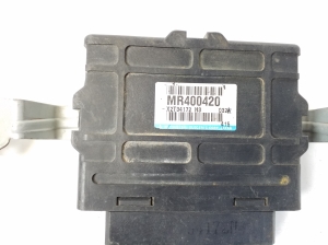 Mitsubishi Pajero III (1999–2006) Relais ABS-Block MR400420 - 3