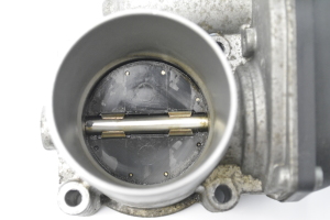  Accelerator valve 